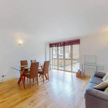 Lovely 1 Bed Apartment - 10 Min To Waterloo Tube London Exterior photo