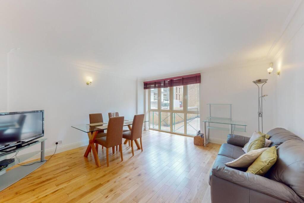 Lovely 1 Bed Apartment - 10 Min To Waterloo Tube London Exterior photo